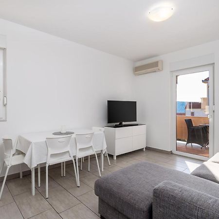 Apartment Tonka Barbat na Rabu エクステリア 写真